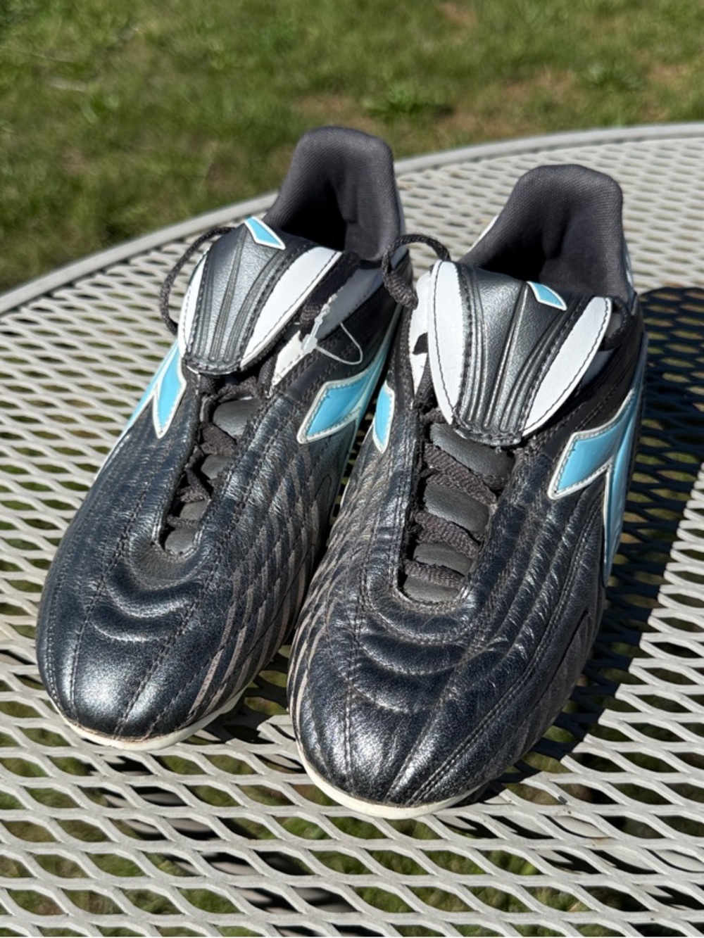 Diadora Grey and Light Blue Women's Low-Profile Soccer Cleats